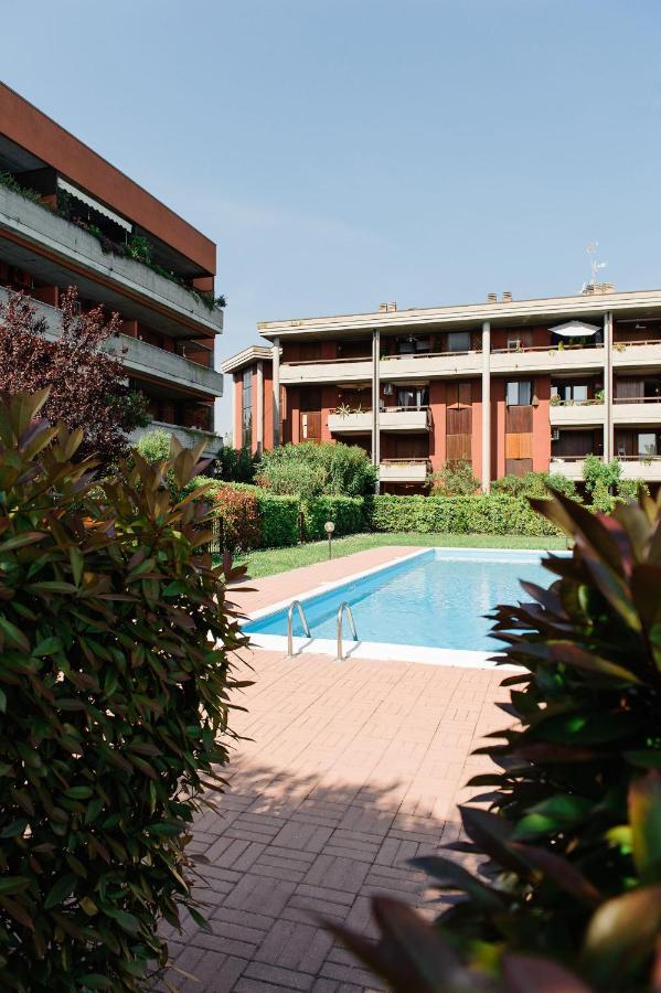 Appartamento Afrodite Desenzano del Garda Exterior foto